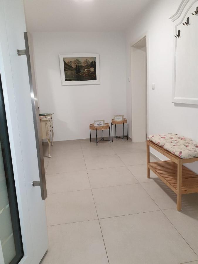Schoene Wohnung Ueber Wissen Exteriör bild
